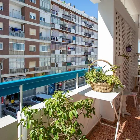 Getaway W/ Big Balcony By Lovelystay *